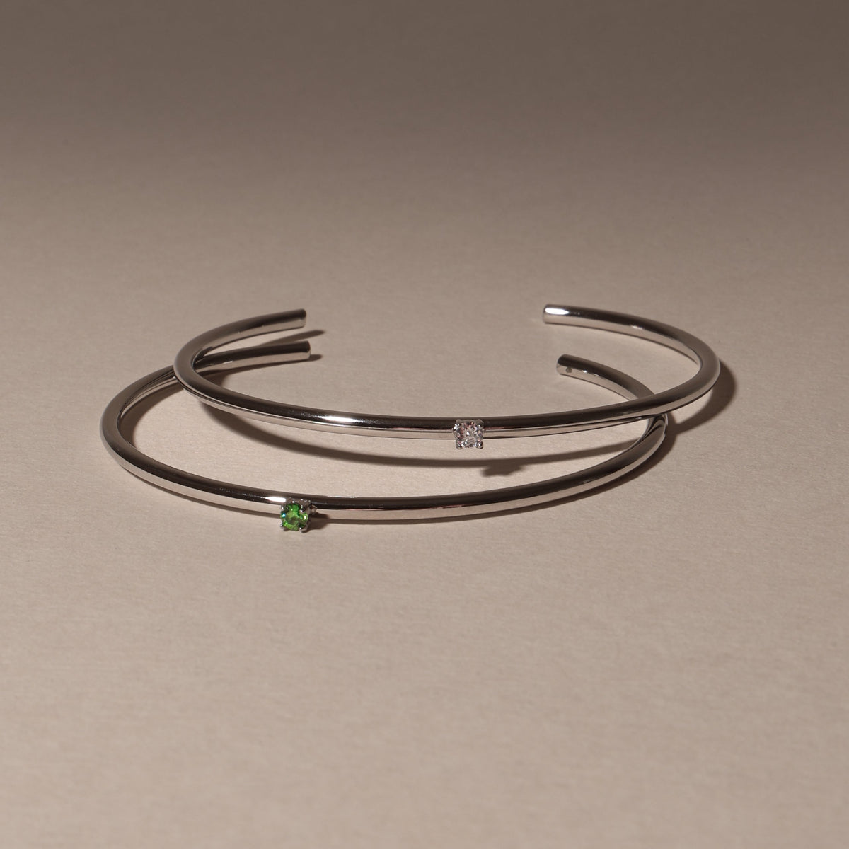 Brazalete Delgado de Esmeraldas