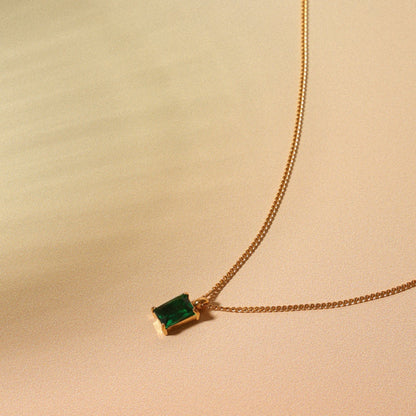 Collar de Esmeraldas