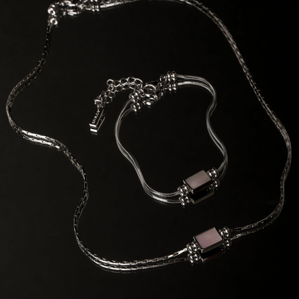 Lune Necklace