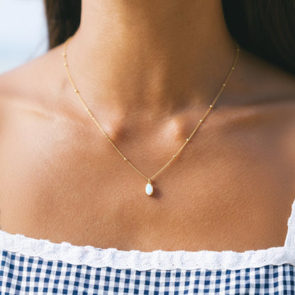 Collar de ópalo