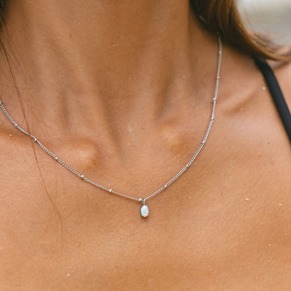 Collar de ópalo