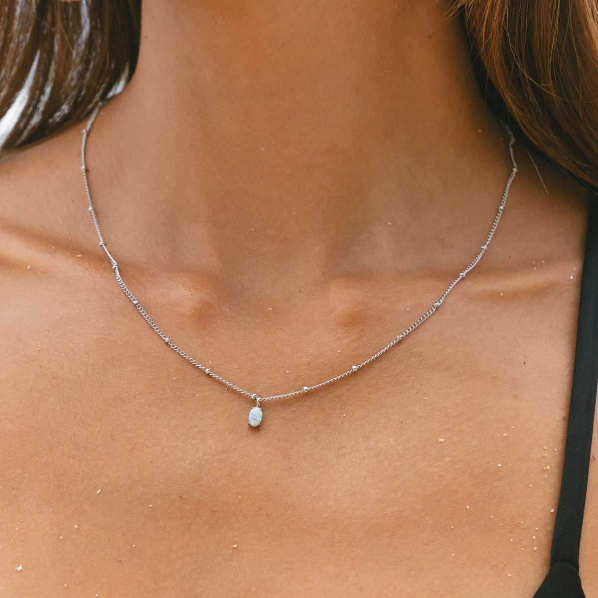 Collar de ópalo