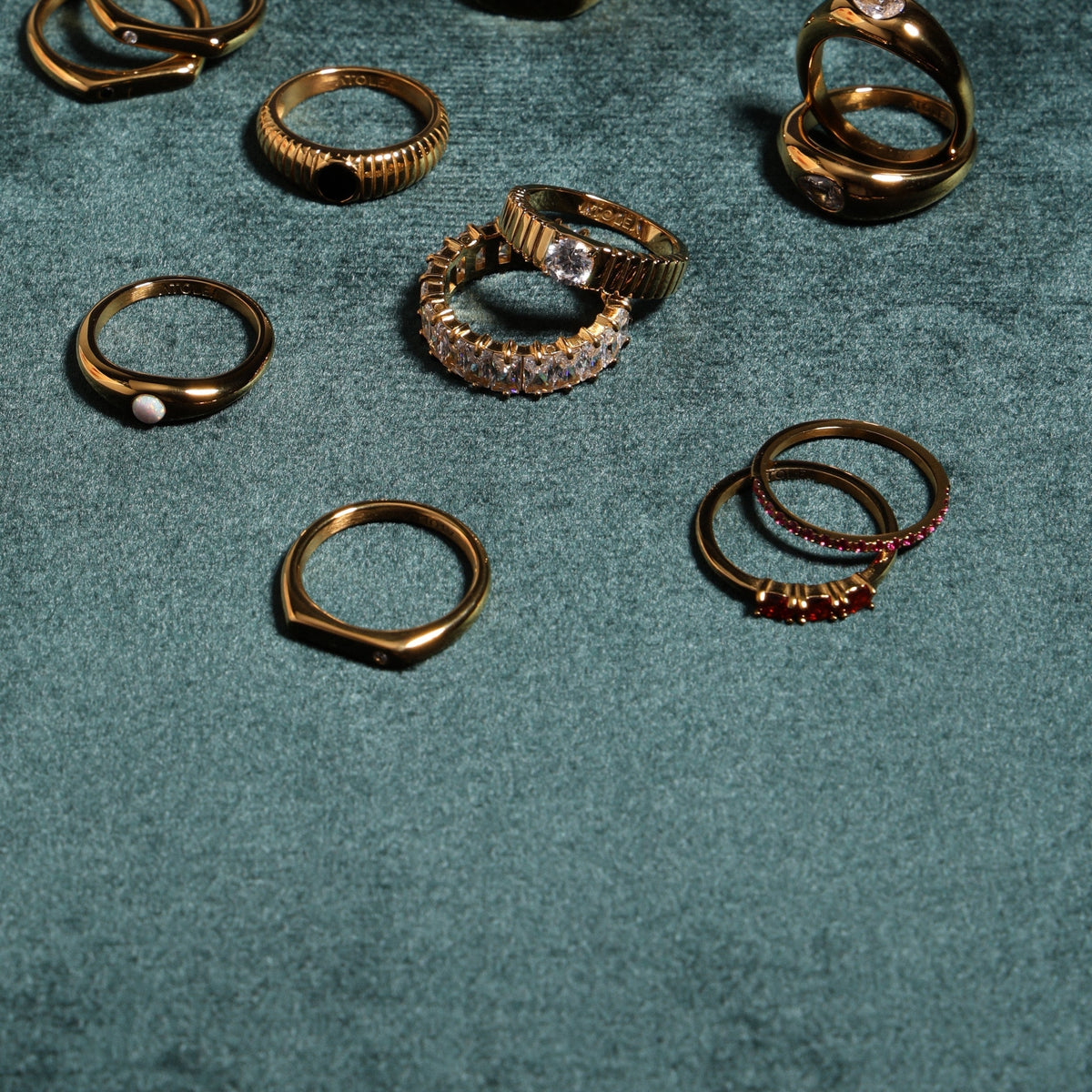 Anillo Fino “Burdeos”